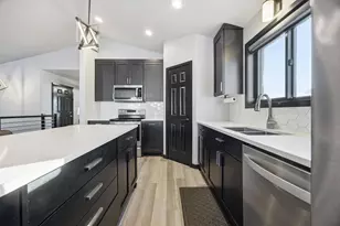 6137 68th St S, Fargo, ND 58104 - Photo 7