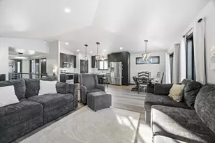 6137 68th St S, Fargo, ND 58104 - Photo 11