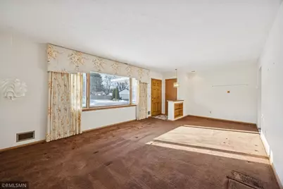 2100 71st Avenue N, Brooklyn Center, MN 55430 - Photo 9