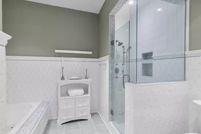 1560 Hunter Drive, Wayzata, MN 55391 - Photo 25