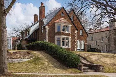 2635 Newton Avenue S, Minneapolis, MN 55405 - Photo 1