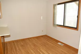 1410 Cleveland St, Anoka, MN 55303 - Photo 5