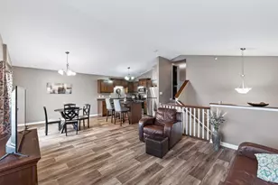 8578 Gateway Cir, Monticello, MN 55362 - Photo 9