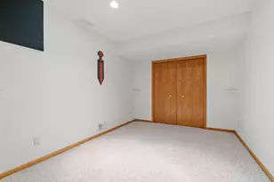 1688 Chatham Ave, Arden Hills, MN 55112 - Photo 41