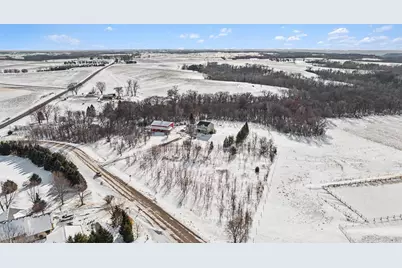 W10221 521st Avenue, Prescott, WI 54021 - Photo 5