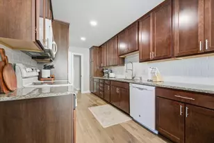 1672 Bedford Ln, Shakopee, MN 55379 - Photo 5