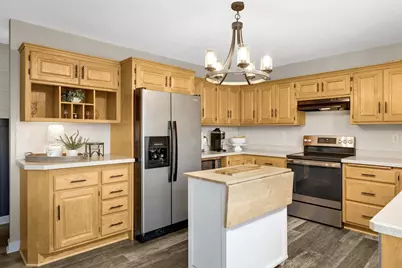 4751 Helmo Avenue N, Oakdale, MN 55128 - Photo 19