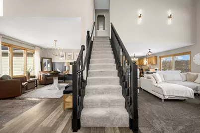 4751 Helmo Avenue N, Oakdale, MN 55128 - Photo 37