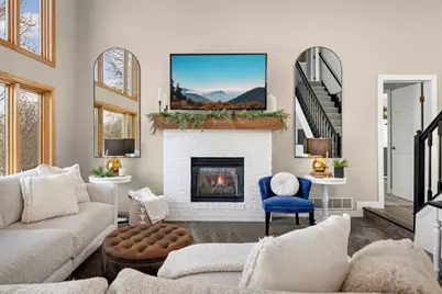 4751 Helmo Avenue N, Oakdale, MN 55128 - Photo 13