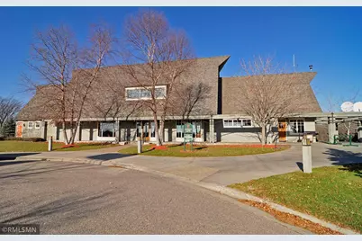 1197 Gallery Lane, Chaska, MN 55318 - Photo 41