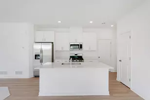 11124 203rd St W, Lakeville, MN 55044 - Photo 3