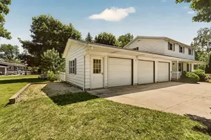2750 Riverside Ln NE, Rochester, MN 55906 - Photo 29