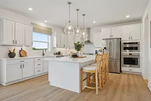 2689 Aspen Dr, Shakopee, MN 55379 - Photo 7