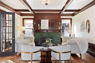 2504 Euclid Pl, Minneapolis, MN 55405 - Photo 9