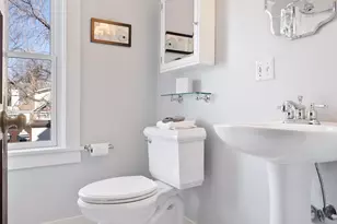 2504 Euclid Pl, Minneapolis, MN 55405 - Photo 49