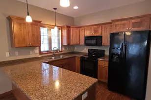 3604 Cypress Ln S, Fargo, ND 58104 - Photo 5