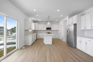 20341 Gadget Cir, Lakeville, MN 55044 - Photo 3