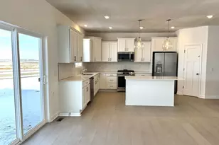 20326 Gadget Cir, Lakeville, MN 55044 - Photo 3