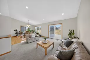 303 9th St NW, Dodge Center, MN 55927 - Photo 11