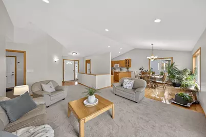 303 9th Street NW, Dodge Center, MN 55927 - Photo 3