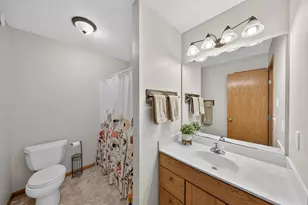 303 9th St NW, Dodge Center, MN 55927 - Photo 21