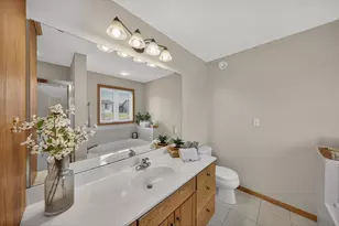 303 9th St NW, Dodge Center, MN 55927 - Photo 15