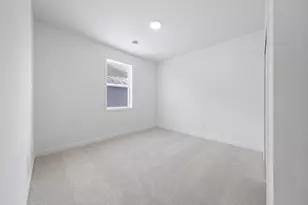 20048 Gabardine Ln, Lakeville, MN 55044 - Photo 19