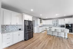 24877 Harvest Meadows Ct, Lakeville, MN 55044 - Photo 11