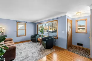 1521 Atlantic St, Saint Paul, MN 55106 - Photo 3