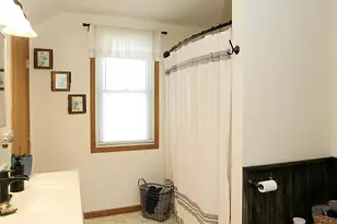 1078 Jefferson St SE, Hutchinson, MN 55350 - Photo 13