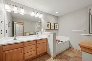 11343 Stratton Ave, Eden Prairie, MN 55344 - Photo 5