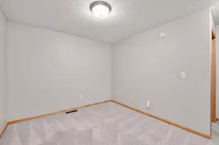 11343 Stratton Ave, Eden Prairie, MN 55344 - Photo 19