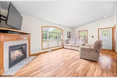 1845 83rd Street W, Inver Grove Heights, MN 55077 - Photo 3