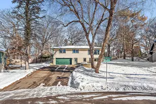 3100 Oxford St N, Roseville, MN 55113 - Photo 43