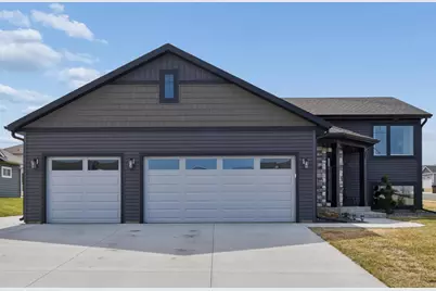 1009 3rd Avenue, Goodhue, MN 55027 - Photo 1