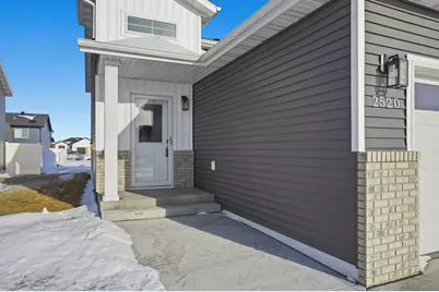 2520 37th Avenue S, Moorhead, MN 56560 - Photo 3