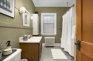 2300 Grand Ave S, Minneapolis, MN 55405 - Photo 41