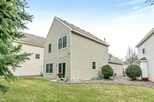 8789 N Bay Dr, Chanhassen, MN 55317 - Photo 21