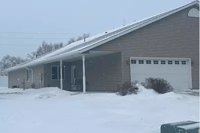 3101 1st Avenue NW, Willmar, MN 56201 - Photo 1