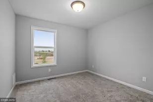 10492 Goodview Ave S, Cottage Grove, MN 55016 - Photo 13