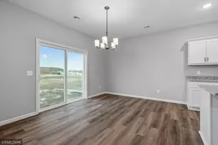 10492 Goodview Ave S, Cottage Grove, MN 55016 - Photo 7