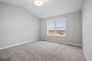 10492 Goodview Ave S, Cottage Grove, MN 55016 - Photo 15