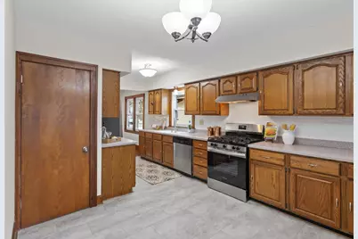 3927 Russell Avenue N, Minneapolis, MN 55412 - Photo 13