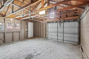 3927 Russell Ave N, Minneapolis, MN 55412 - Photo 25