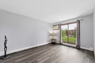3440 Golfview Dr, Eagan, MN 55123 - Photo 5