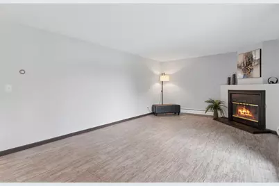 3440 Golfview Drive #121, Eagan, MN 55123 - Photo 5