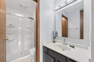 3440 Golfview Dr, Eagan, MN 55123 - Photo 9