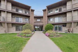 3440 Golfview Dr, Eagan, MN 55123 - Photo 1
