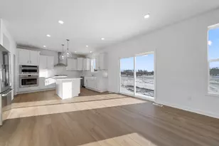 565 Waterford Pl, Waconia, MN 55387 - Photo 7