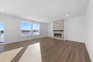 565 Waterford Pl, Waconia, MN 55387 - Photo 13